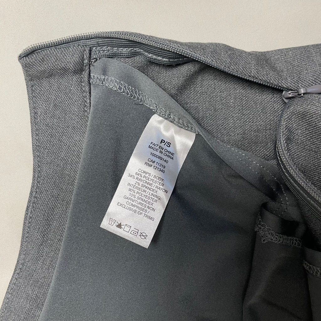 gray pleated mini skort S