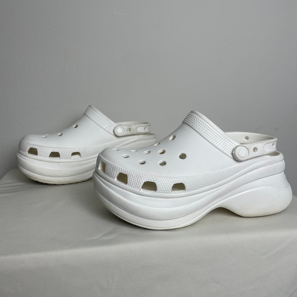 platform crocs sz 7