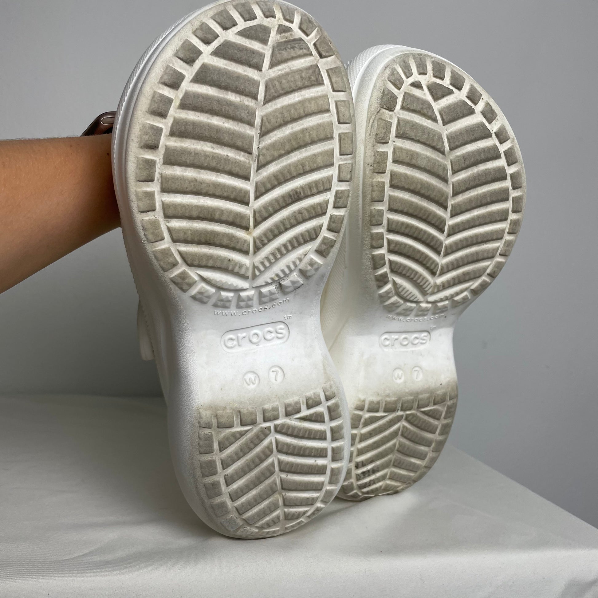 platform crocs sz 7